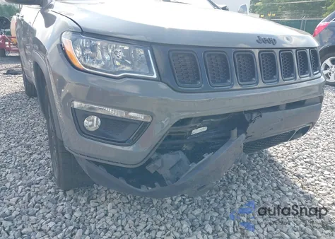 2019 Jeep Compass Upland Edition 4X4 из США, поврежденный, VIN 3C4NJDAB2KT781328